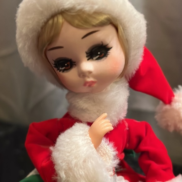 Vintage Big brown eyes, and Bradley doll Christmas version made in Korea new - Picture 2 of 3